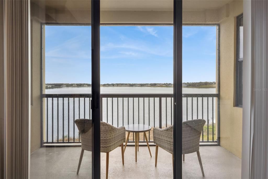 En Venta: $445,000 (3 camas, 3 baños, 1568 Pies cuadrados)