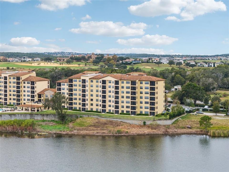 En Venta: $445,000 (3 camas, 3 baños, 1568 Pies cuadrados)