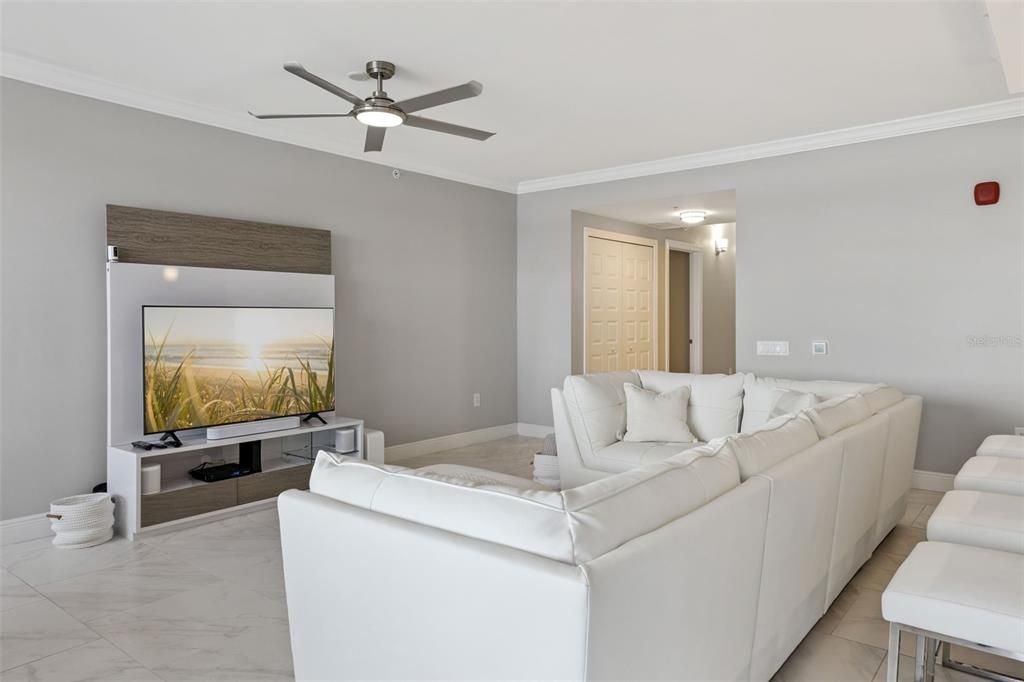 En Venta: $445,000 (3 camas, 3 baños, 1568 Pies cuadrados)