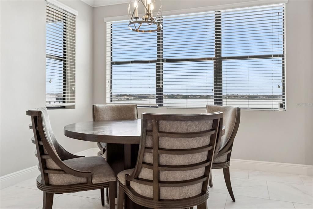 En Venta: $445,000 (3 camas, 3 baños, 1568 Pies cuadrados)