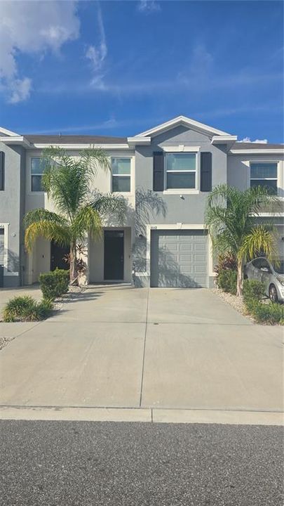 For Sale: $275,000 (3 beds, 2 baths, 1695 Square Feet)