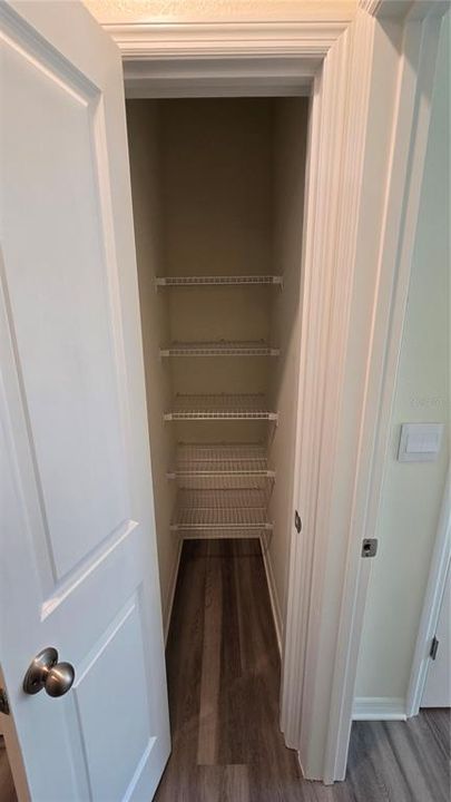 For Sale: $275,000 (3 beds, 2 baths, 1695 Square Feet)