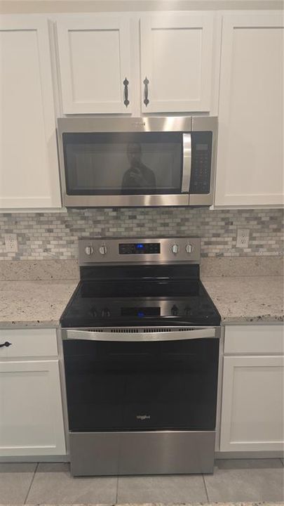 For Sale: $275,000 (3 beds, 2 baths, 1695 Square Feet)