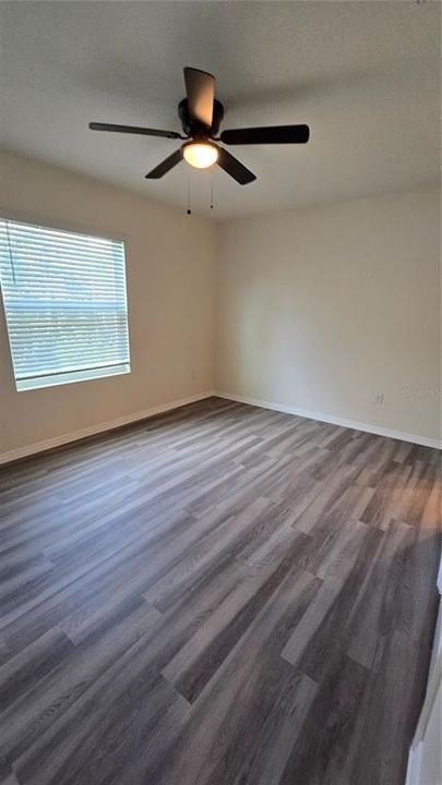 For Sale: $275,000 (3 beds, 2 baths, 1695 Square Feet)