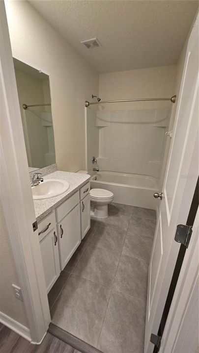 For Sale: $275,000 (3 beds, 2 baths, 1695 Square Feet)