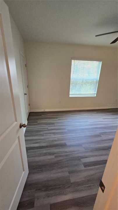 For Sale: $275,000 (3 beds, 2 baths, 1695 Square Feet)