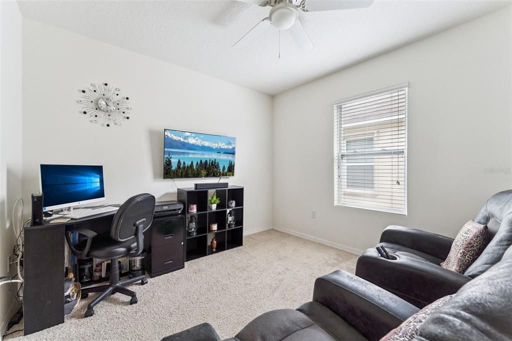 En Venta: $360,000 (4 camas, 2 baños, 1846 Pies cuadrados)