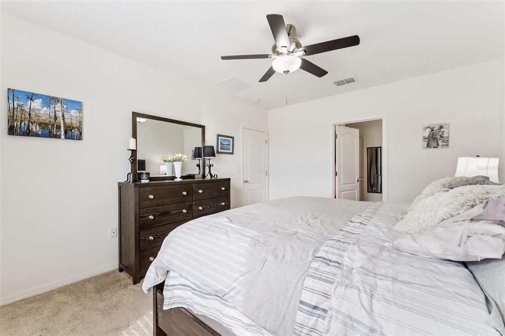 En Venta: $360,000 (4 camas, 2 baños, 1846 Pies cuadrados)