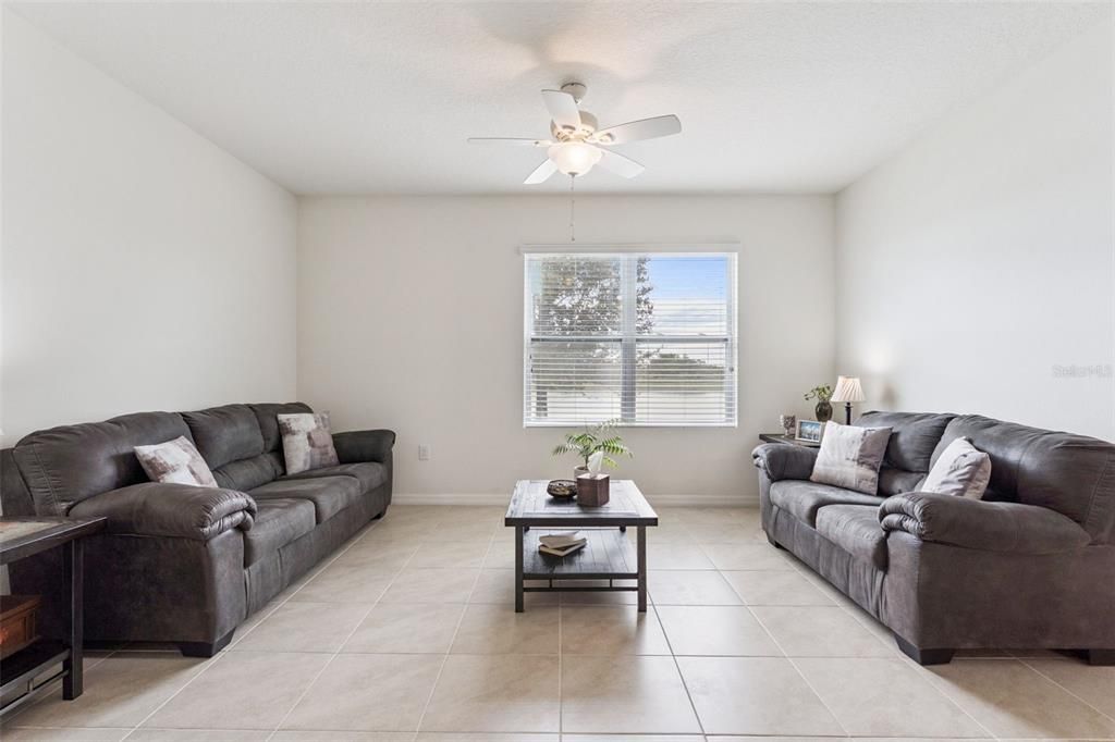 En Venta: $360,000 (4 camas, 2 baños, 1846 Pies cuadrados)