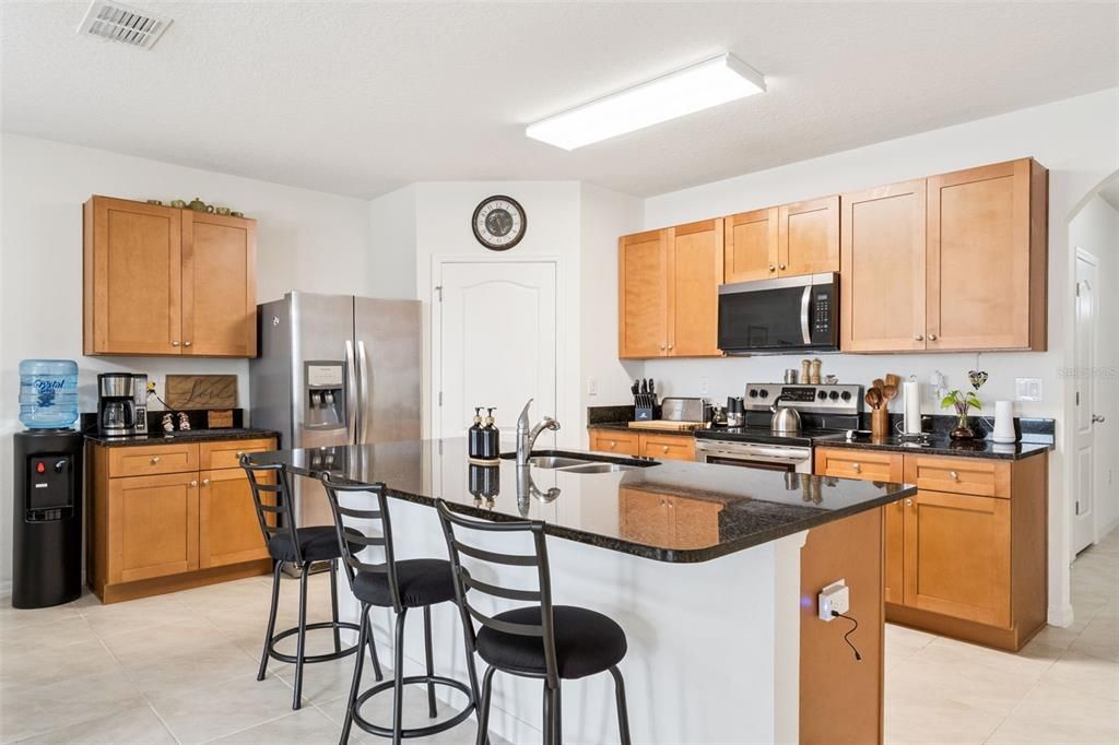 En Venta: $360,000 (4 camas, 2 baños, 1846 Pies cuadrados)