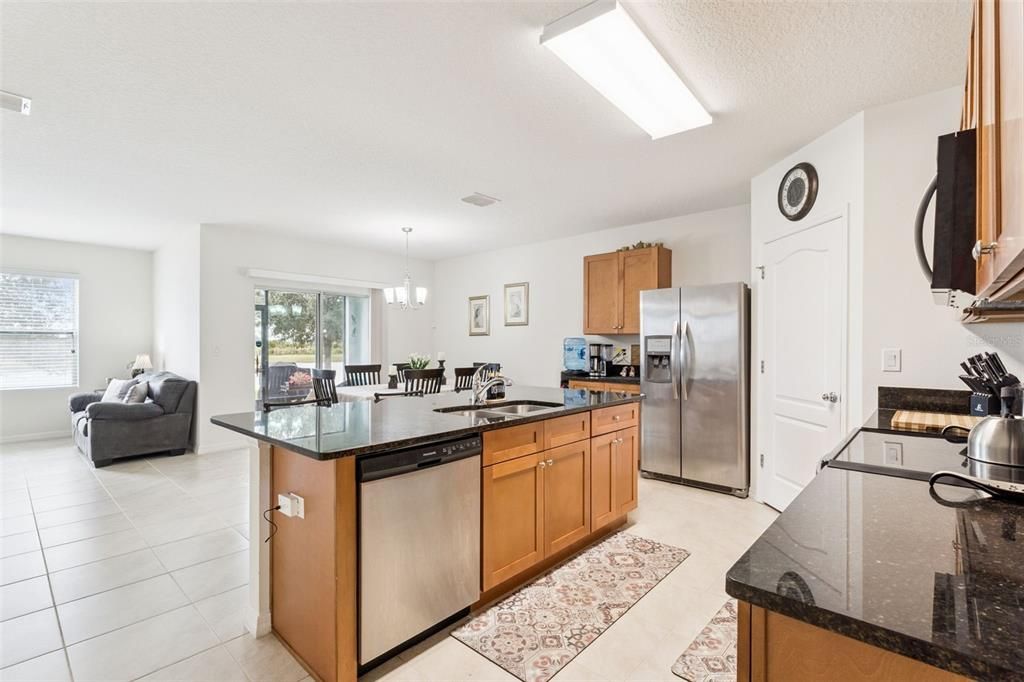 En Venta: $360,000 (4 camas, 2 baños, 1846 Pies cuadrados)