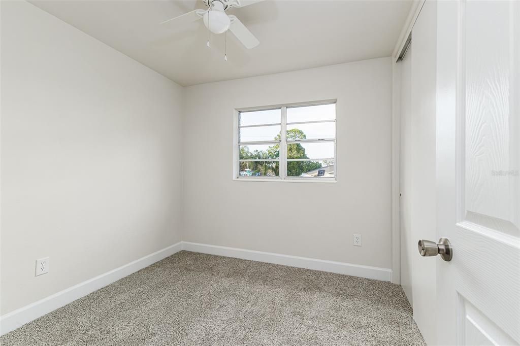 待售: $229,950 (3 贝兹, 1 浴室, 864 平方英尺)