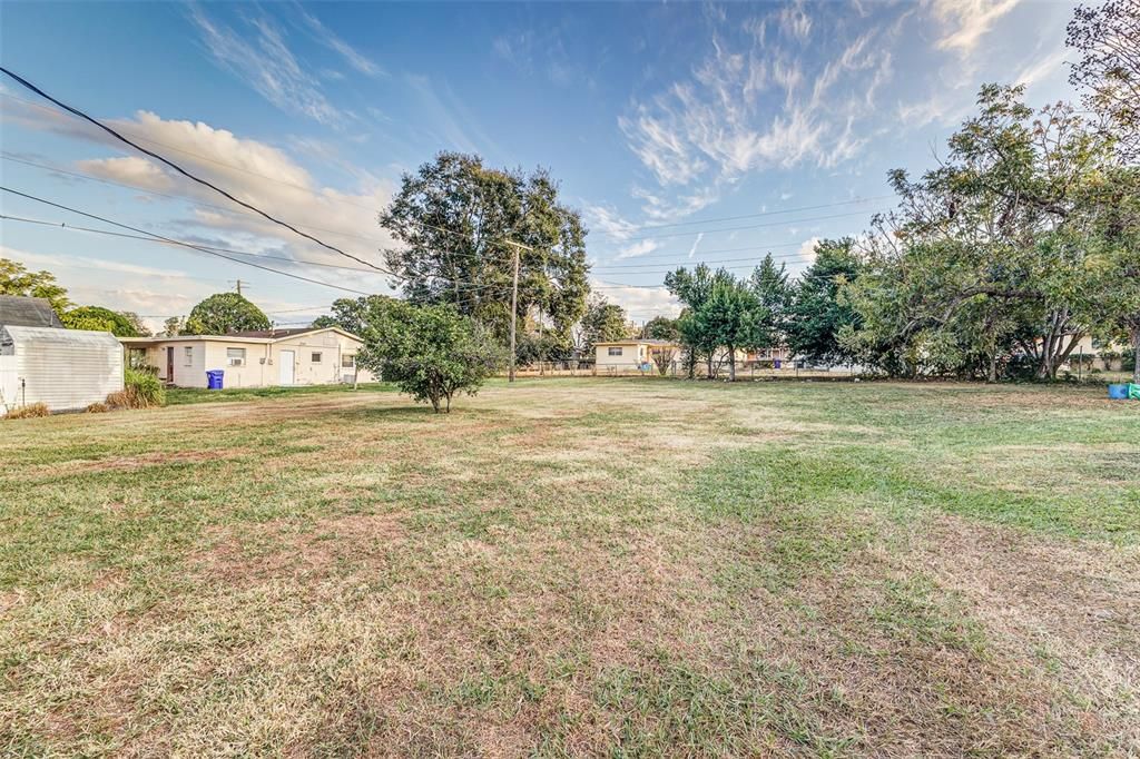 待售: $229,950 (3 贝兹, 1 浴室, 864 平方英尺)