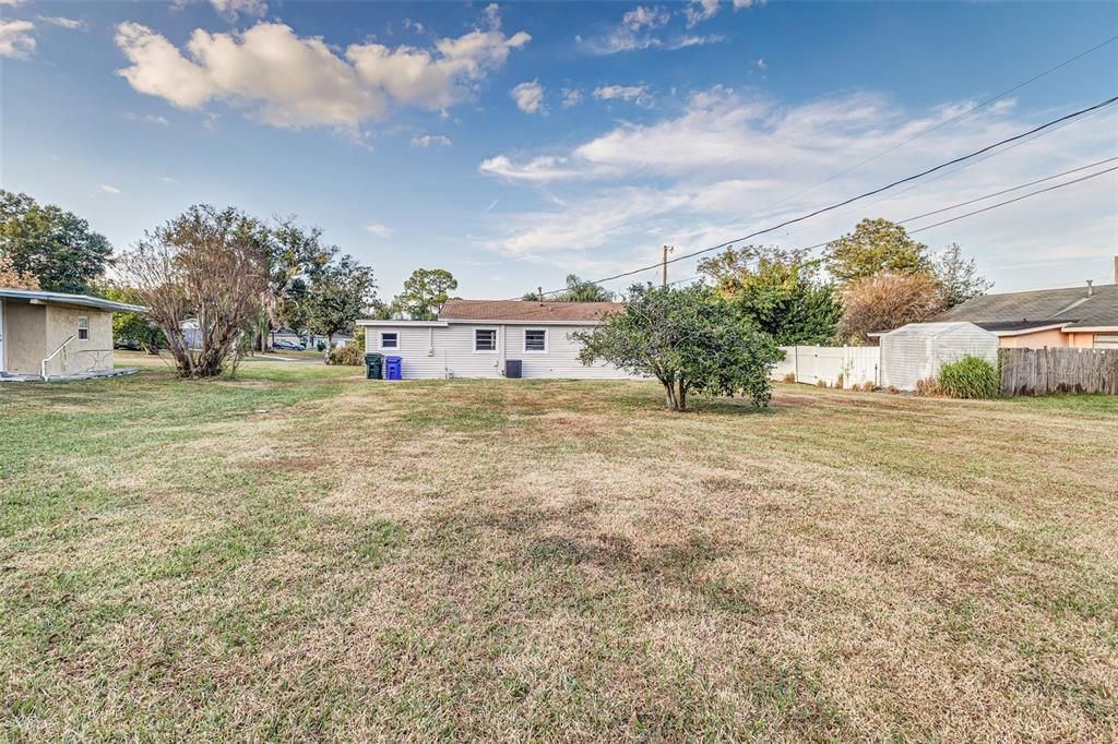 待售: $229,950 (3 贝兹, 1 浴室, 864 平方英尺)