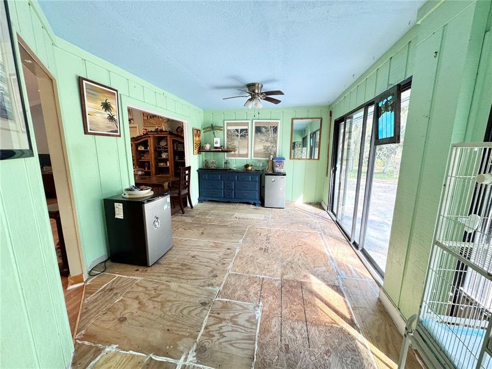 待售: $474,900 (2 贝兹, 2 浴室, 1717 平方英尺)