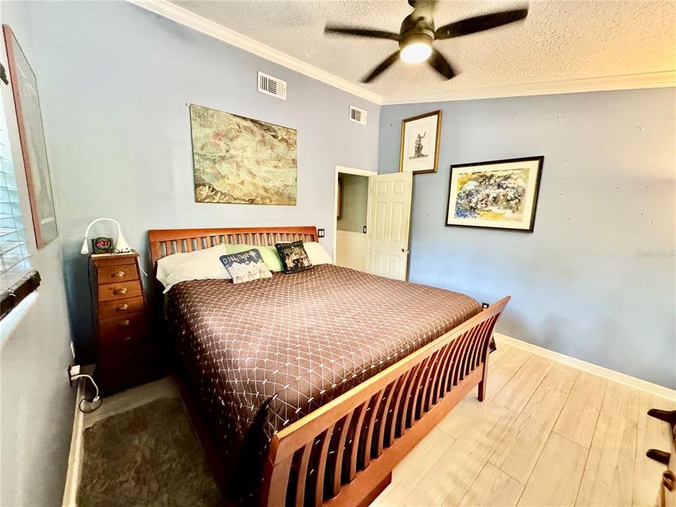 待售: $474,900 (2 贝兹, 2 浴室, 1717 平方英尺)