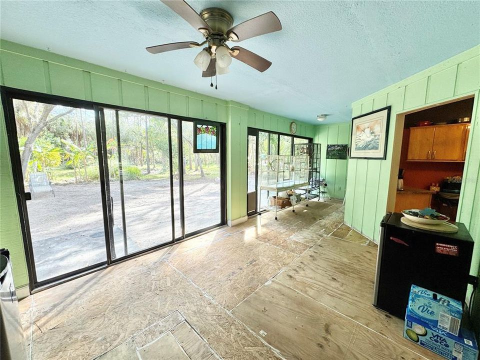 待售: $474,900 (2 贝兹, 2 浴室, 1717 平方英尺)