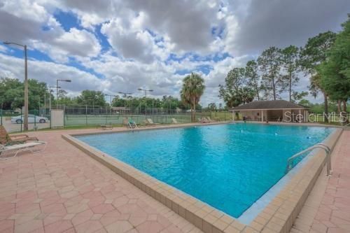 На продажу: $199,995 (2 спален, 2 ванн, 1398 Квадратных фут)