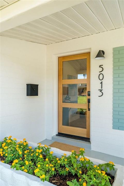 For Sale: $689,900 (4 beds, 3 baths, 2071 Square Feet)