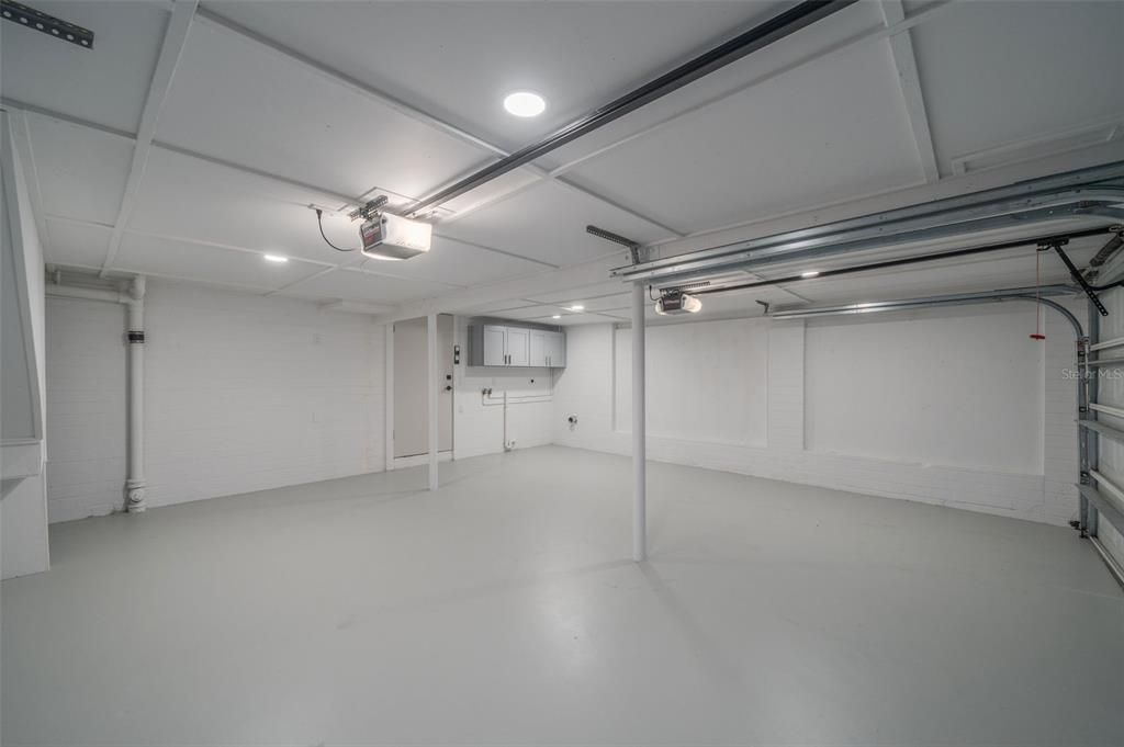 For Sale: $689,900 (4 beds, 3 baths, 2071 Square Feet)