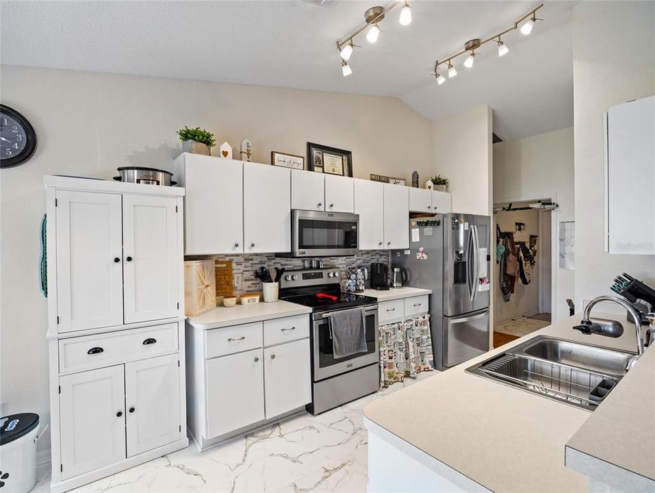 待售: $279,300 (3 贝兹, 2 浴室, 1551 平方英尺)