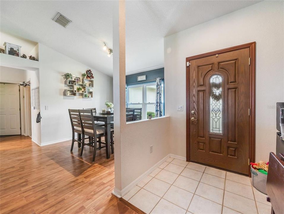 待售: $279,300 (3 贝兹, 2 浴室, 1551 平方英尺)