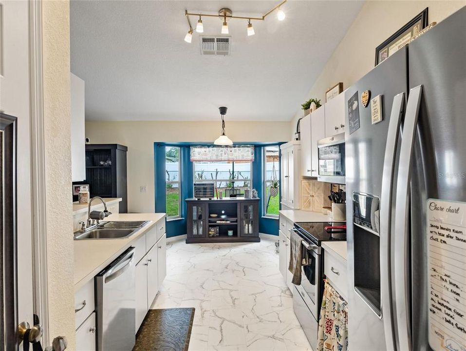 待售: $279,300 (3 贝兹, 2 浴室, 1551 平方英尺)