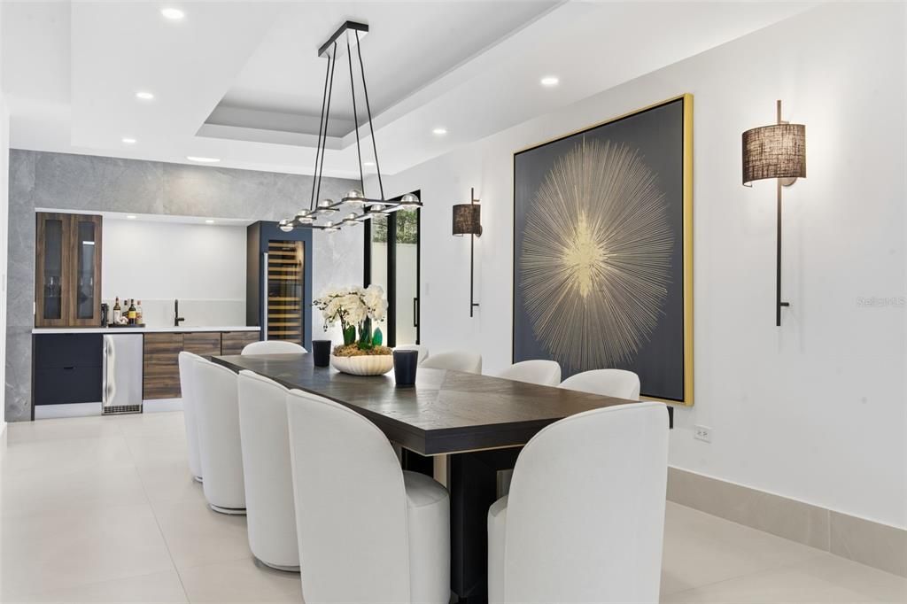 待售: $8,400,000 (6 贝兹, 6 浴室, 6625 平方英尺)