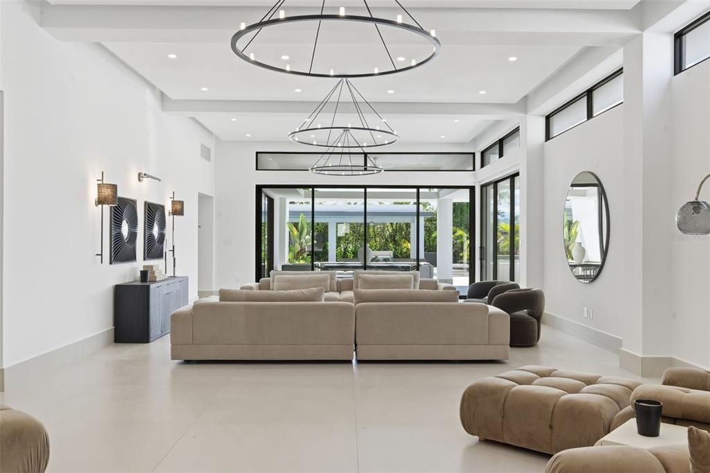 待售: $8,400,000 (6 贝兹, 6 浴室, 6625 平方英尺)