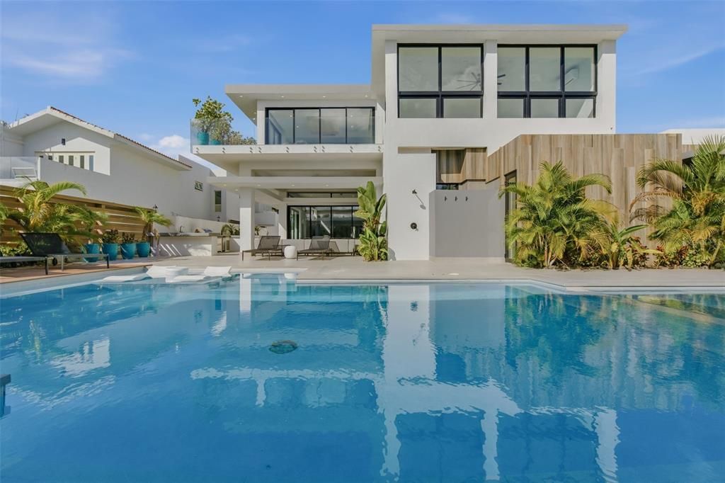 待售: $8,400,000 (6 贝兹, 6 浴室, 6625 平方英尺)