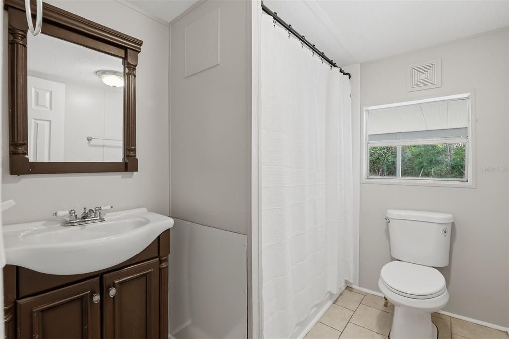 For Sale: $300,000 (3 beds, 2 baths, 920 Square Feet)