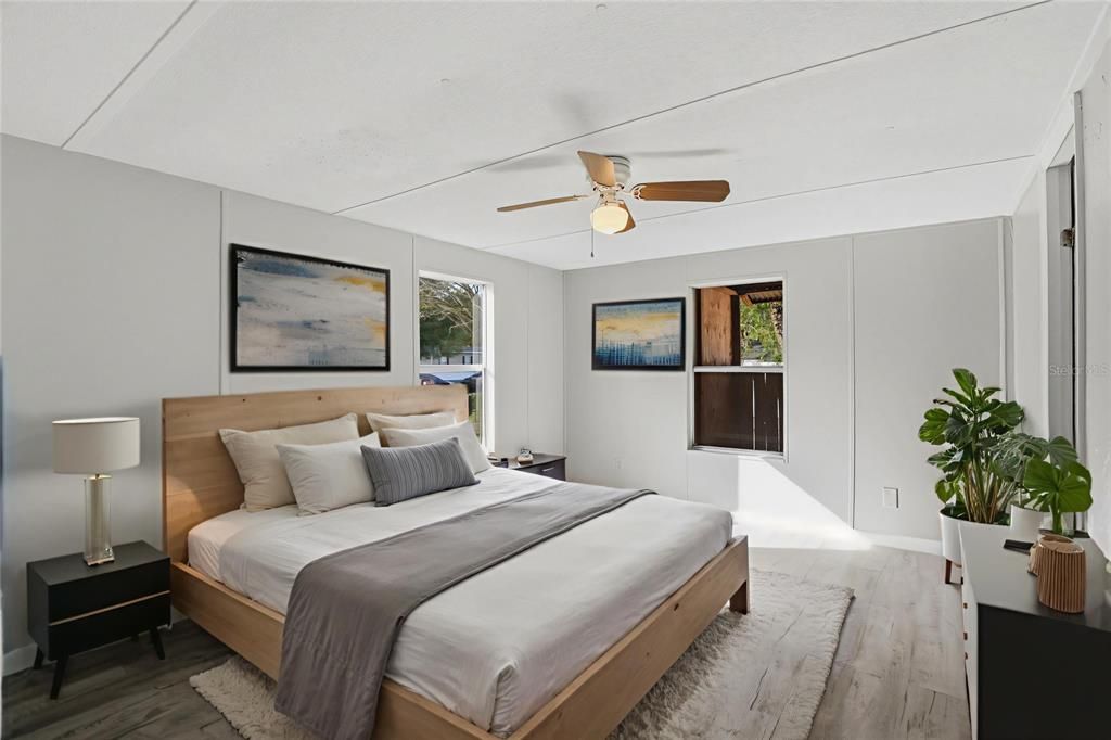 For Sale: $300,000 (3 beds, 2 baths, 920 Square Feet)