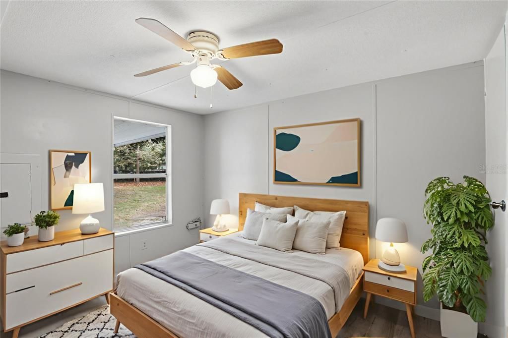 For Sale: $300,000 (3 beds, 2 baths, 920 Square Feet)