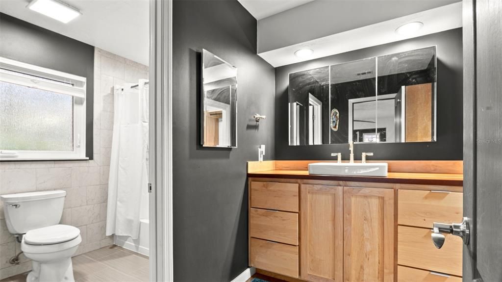 For Sale: $512,000 (4 beds, 2 baths, 2012 Square Feet)