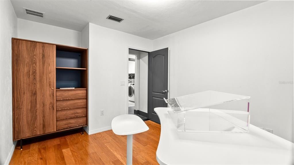 For Sale: $512,000 (4 beds, 2 baths, 2012 Square Feet)