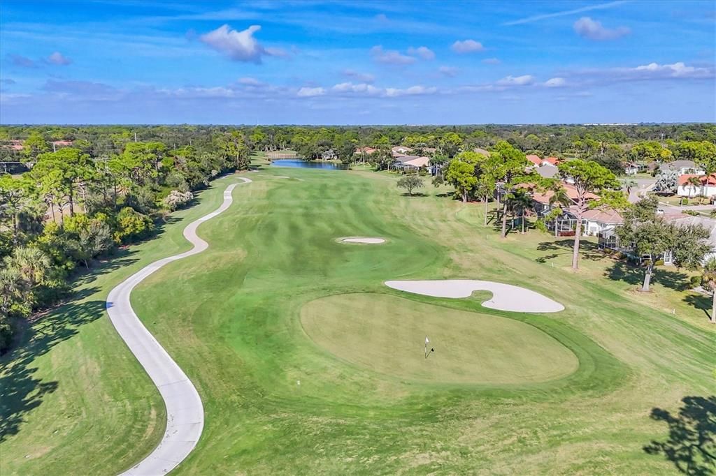 Под контрактом: $729,000 (3 спален, 2 ванн, 1926 Квадратных фут)