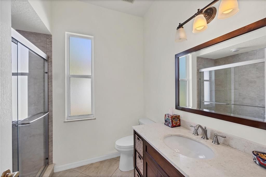 Под контрактом: $729,000 (3 спален, 2 ванн, 1926 Квадратных фут)