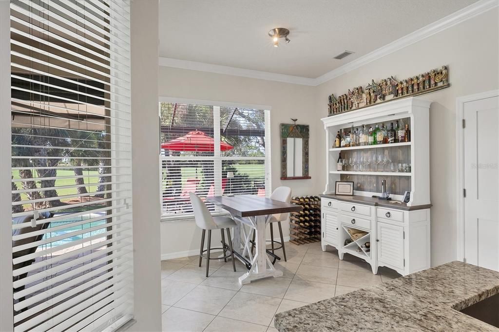 Под контрактом: $729,000 (3 спален, 2 ванн, 1926 Квадратных фут)