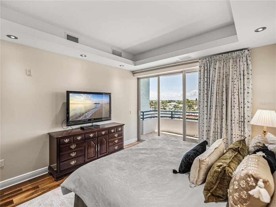 待售: $3,995,000 (3 贝兹, 3 浴室, 4245 平方英尺)