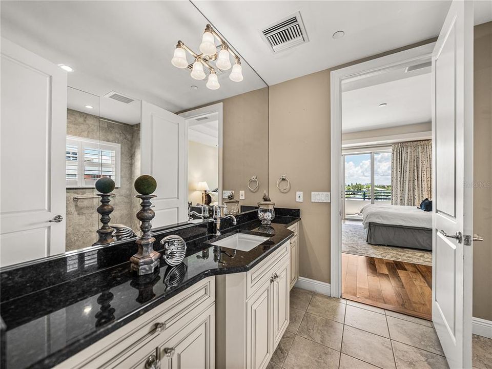 待售: $3,995,000 (3 贝兹, 3 浴室, 4245 平方英尺)