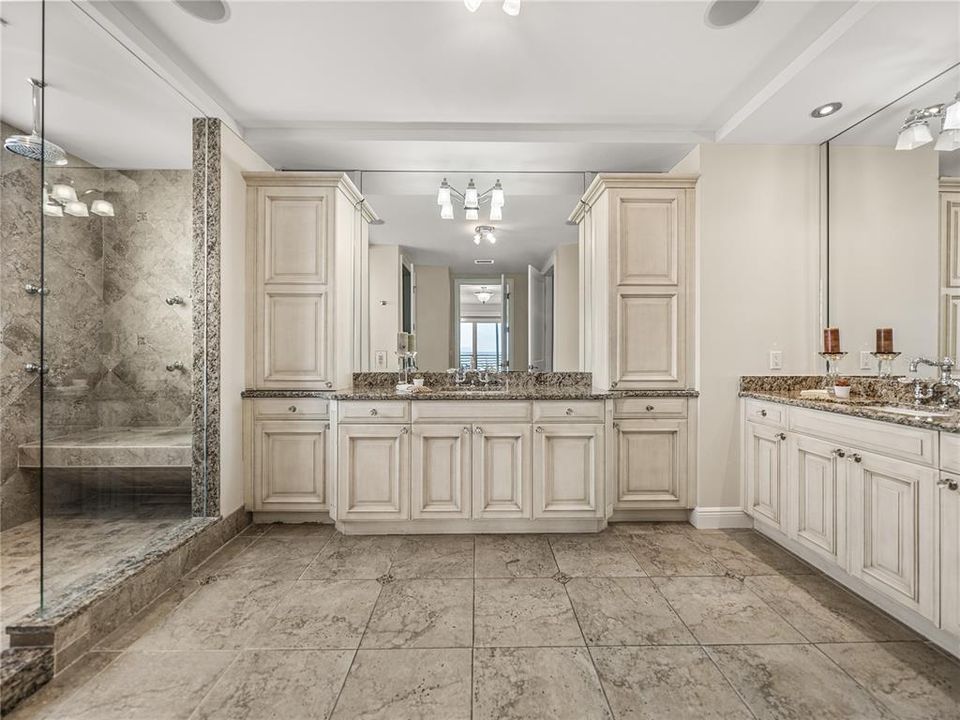 待售: $3,995,000 (3 贝兹, 3 浴室, 4245 平方英尺)