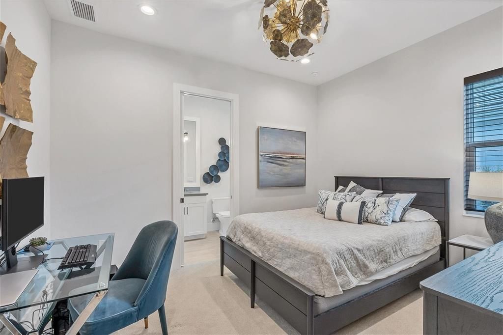 For Sale: $3,450,000 (4 beds, 5 baths, 3570 Square Feet)