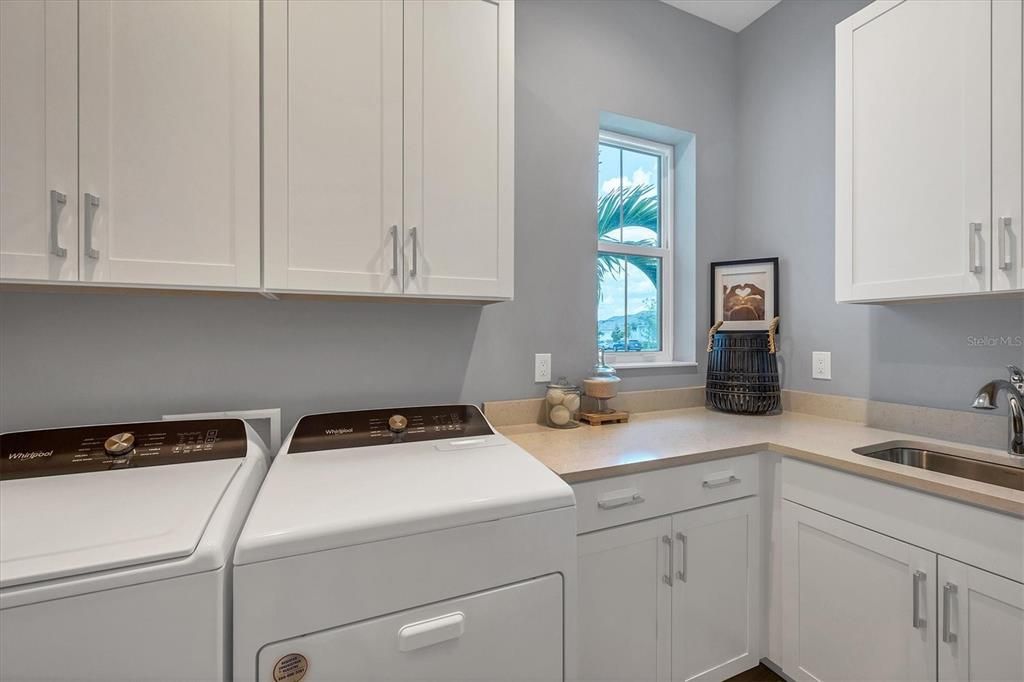 For Sale: $3,450,000 (4 beds, 5 baths, 3570 Square Feet)