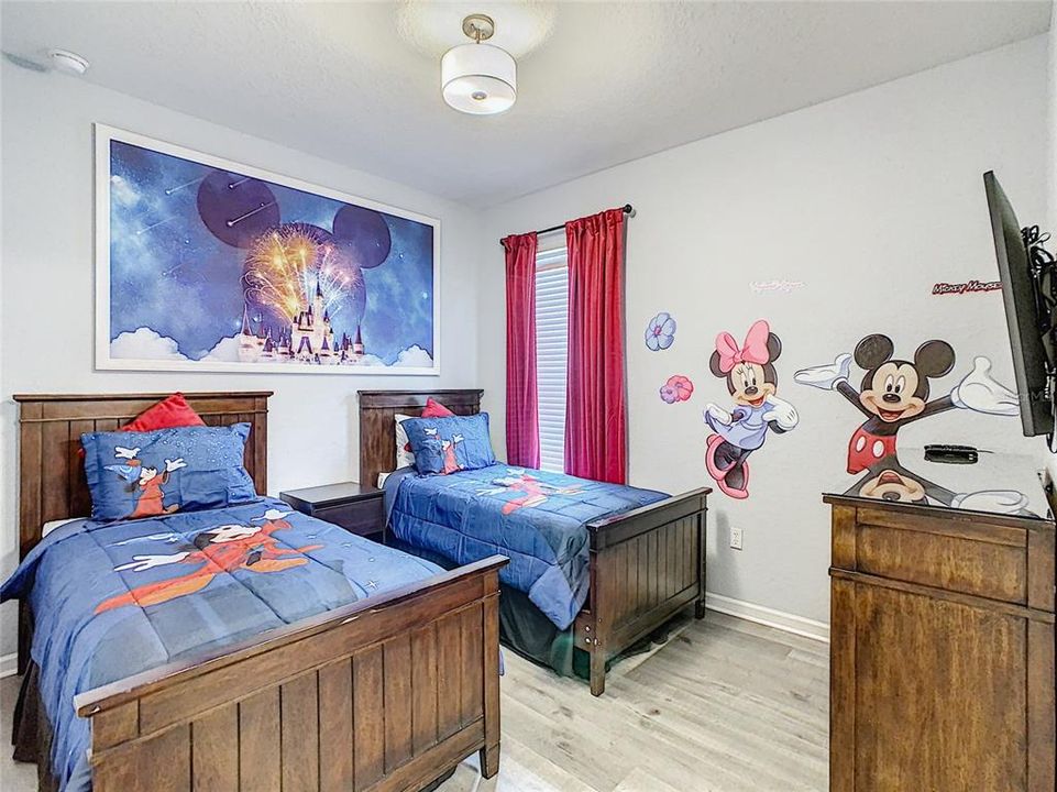 For Sale: $610,000 (4 beds, 4 baths, 1824 Square Feet)