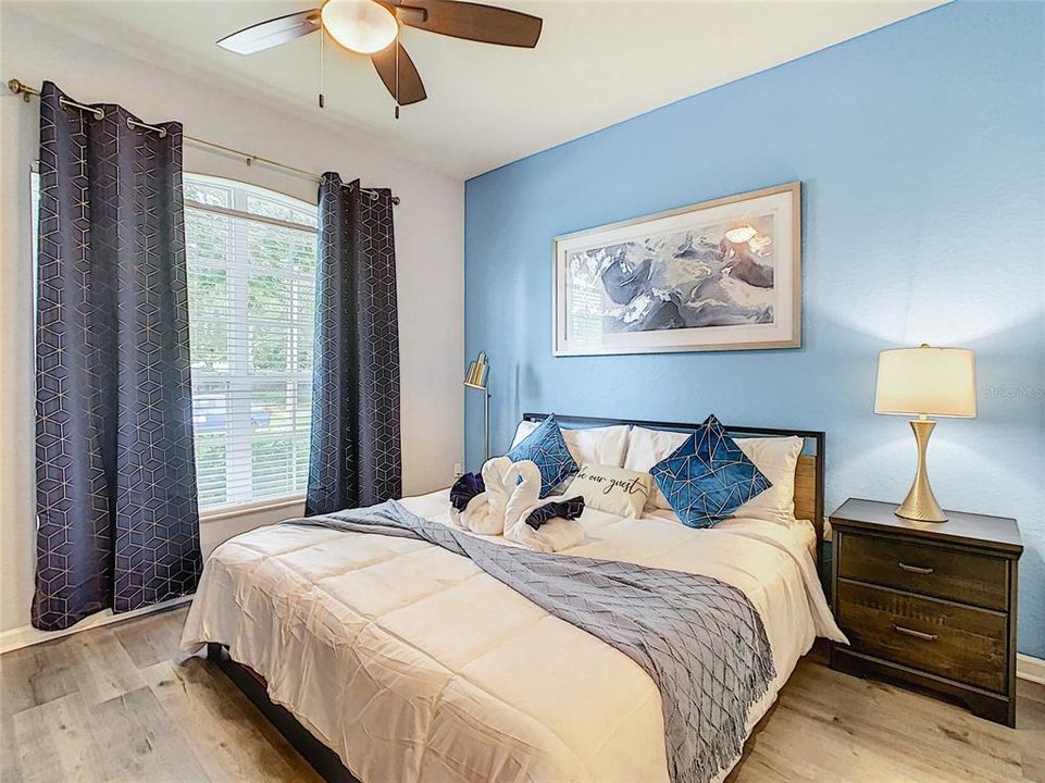 For Sale: $610,000 (4 beds, 4 baths, 1824 Square Feet)