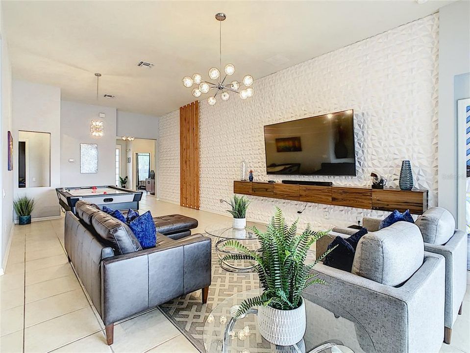 For Sale: $610,000 (4 beds, 4 baths, 1824 Square Feet)