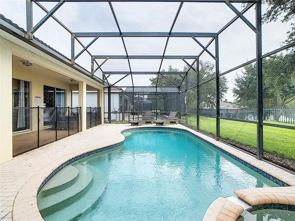 For Sale: $610,000 (4 beds, 4 baths, 1824 Square Feet)