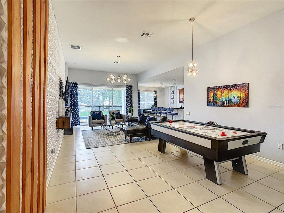 For Sale: $610,000 (4 beds, 4 baths, 1824 Square Feet)