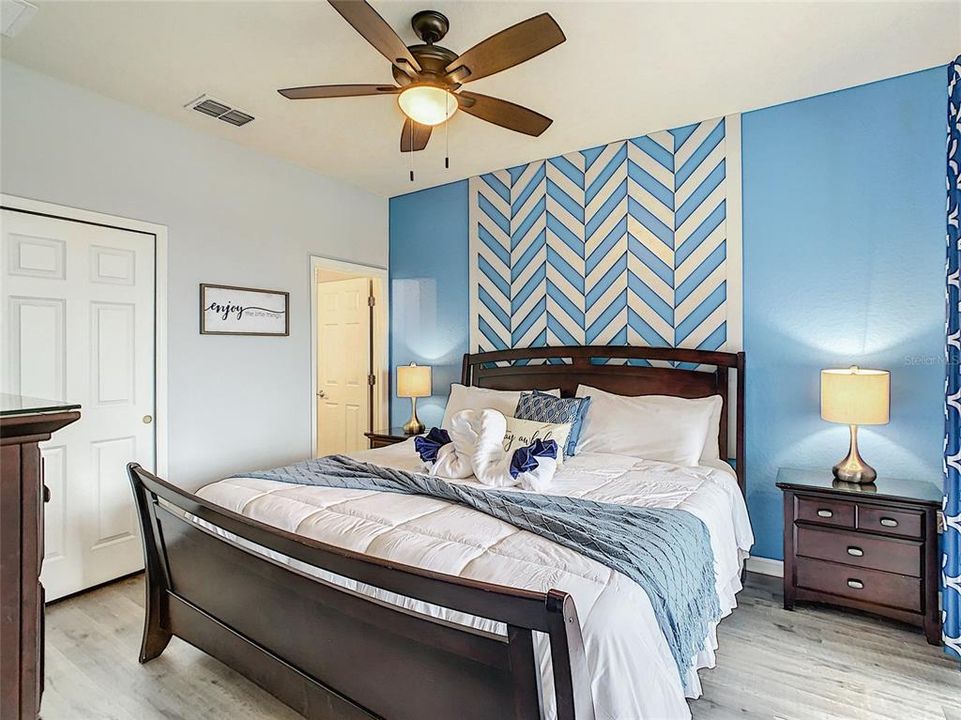 For Sale: $610,000 (4 beds, 4 baths, 1824 Square Feet)