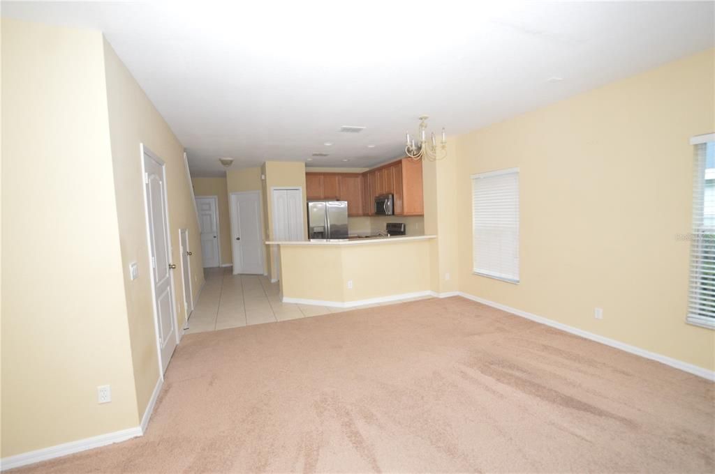 出租: $2,050 (3 贝兹, 2 浴室, 1472 平方英尺)